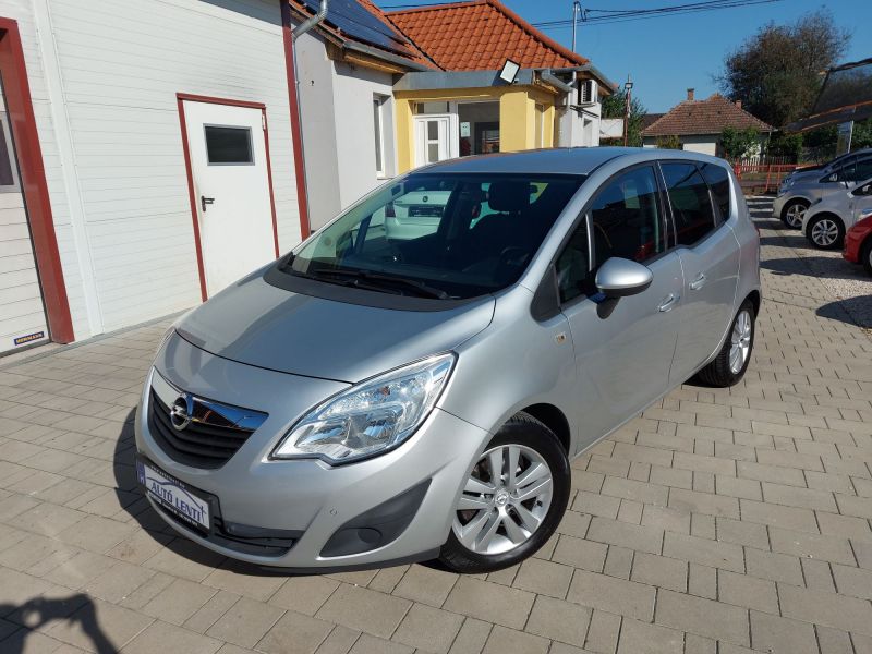 Opel Meriva 1.4 T Szervizk 134e km