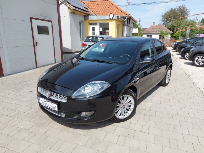 Fiat Bravo 1.4 Szervizk 1.Tul 