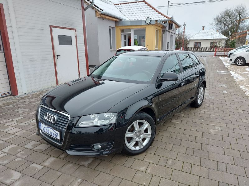 Audi A3 1.6 Szervizk 113e km 1.Tul