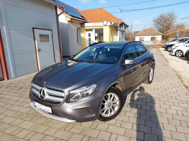 Mercedes GLA 180 CDI Szervizk 2.Tul