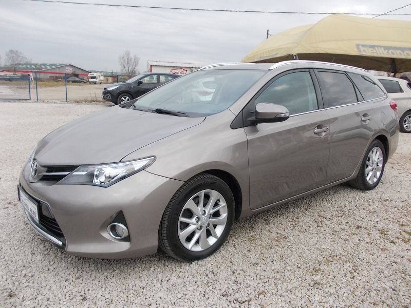Toyota AURIS Touring Sports 2.0 D-4D