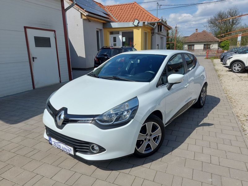 Renault Clio 1.2 16V Szervizk 85e km