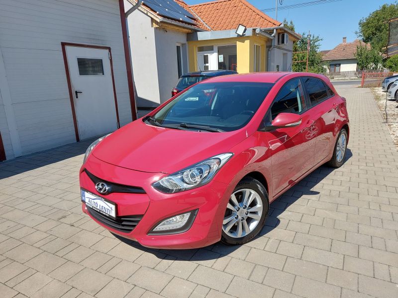 Hyundai I30 1.4 Szervizk 136e km 2.Tul