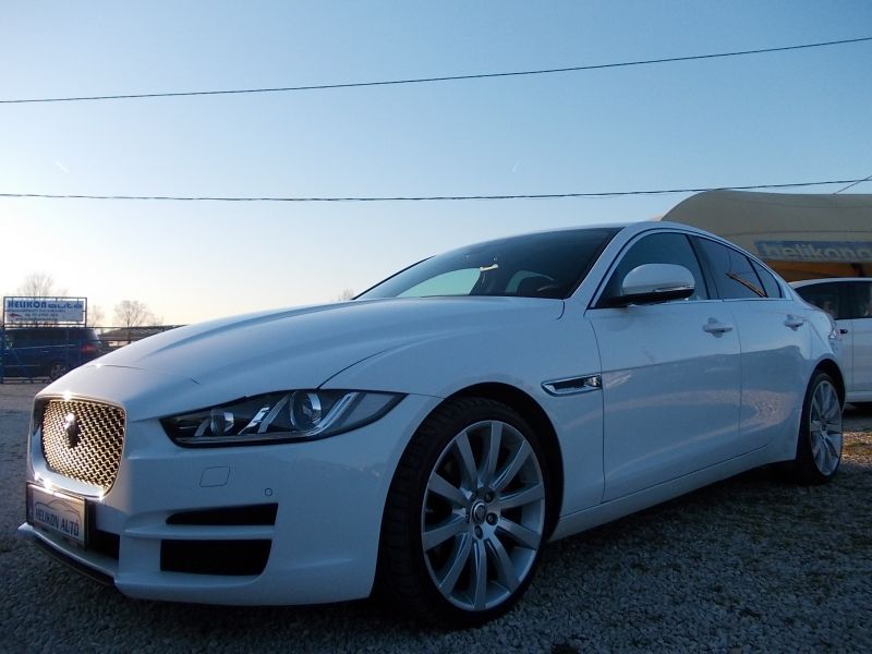 Jaguar XE 2.0 l4D R-Sport 