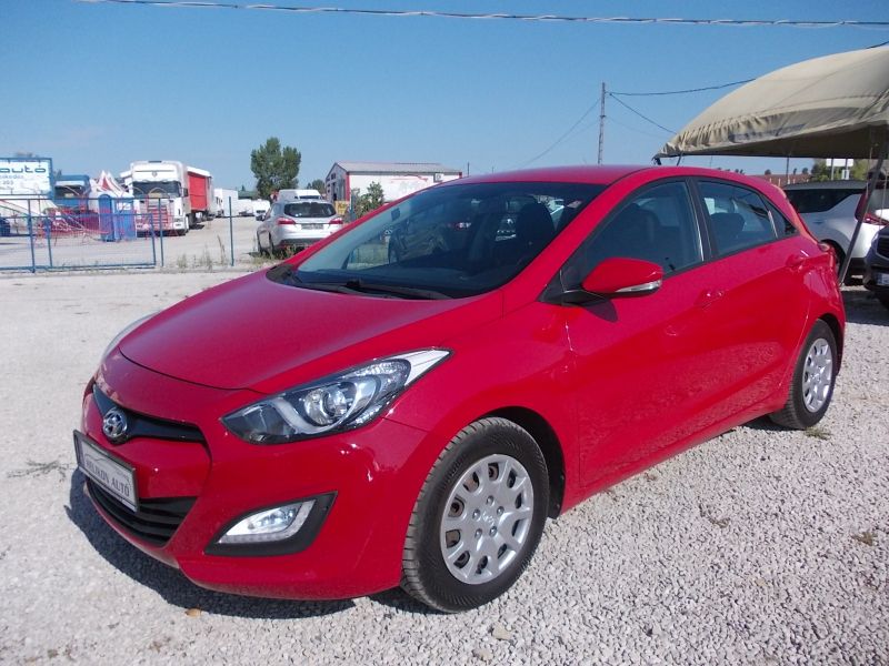 Hyundai  I30 1.4 MPi 