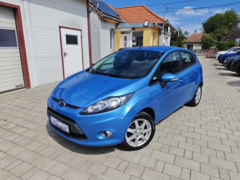 Ford Fiesta 1.25 Szervizk 1.Tul